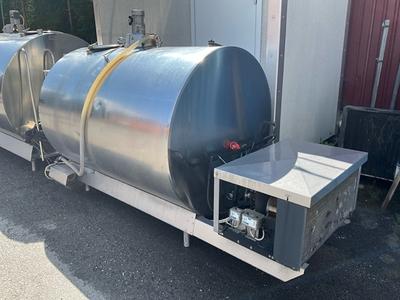 Översiktsbild av 1996 weldholms DF 953 AD s/s Horizontal cooling tank 2.000L